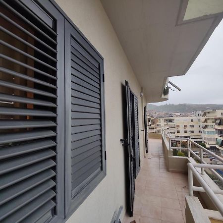 City Center Apartment Berat Esterno foto