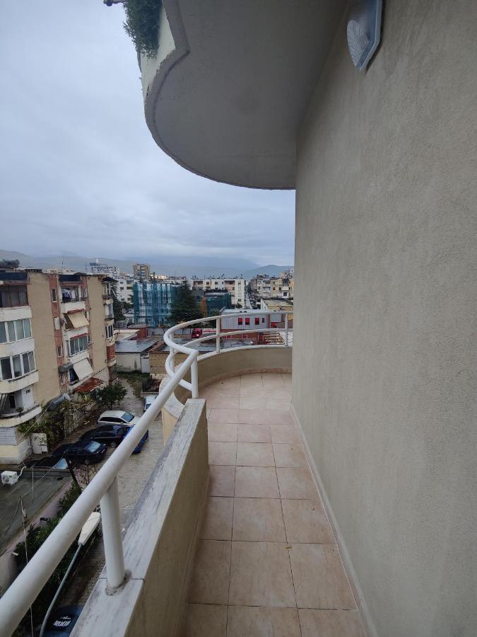 City Center Apartment Berat Esterno foto